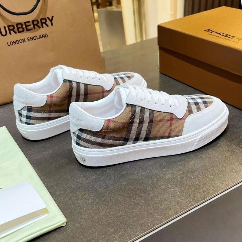 Burberry Low Shoes